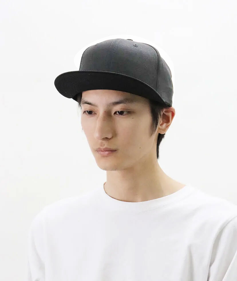 NEWERA 9FIFTY フラットビルスナップバックキャップ
